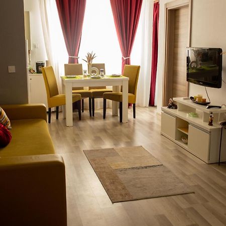 Apartament Summerland-马马亚 外观 照片